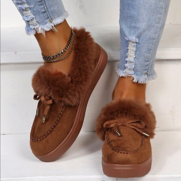 Shoes - Size 8.5 Bow Decor Booties NWT Boutique